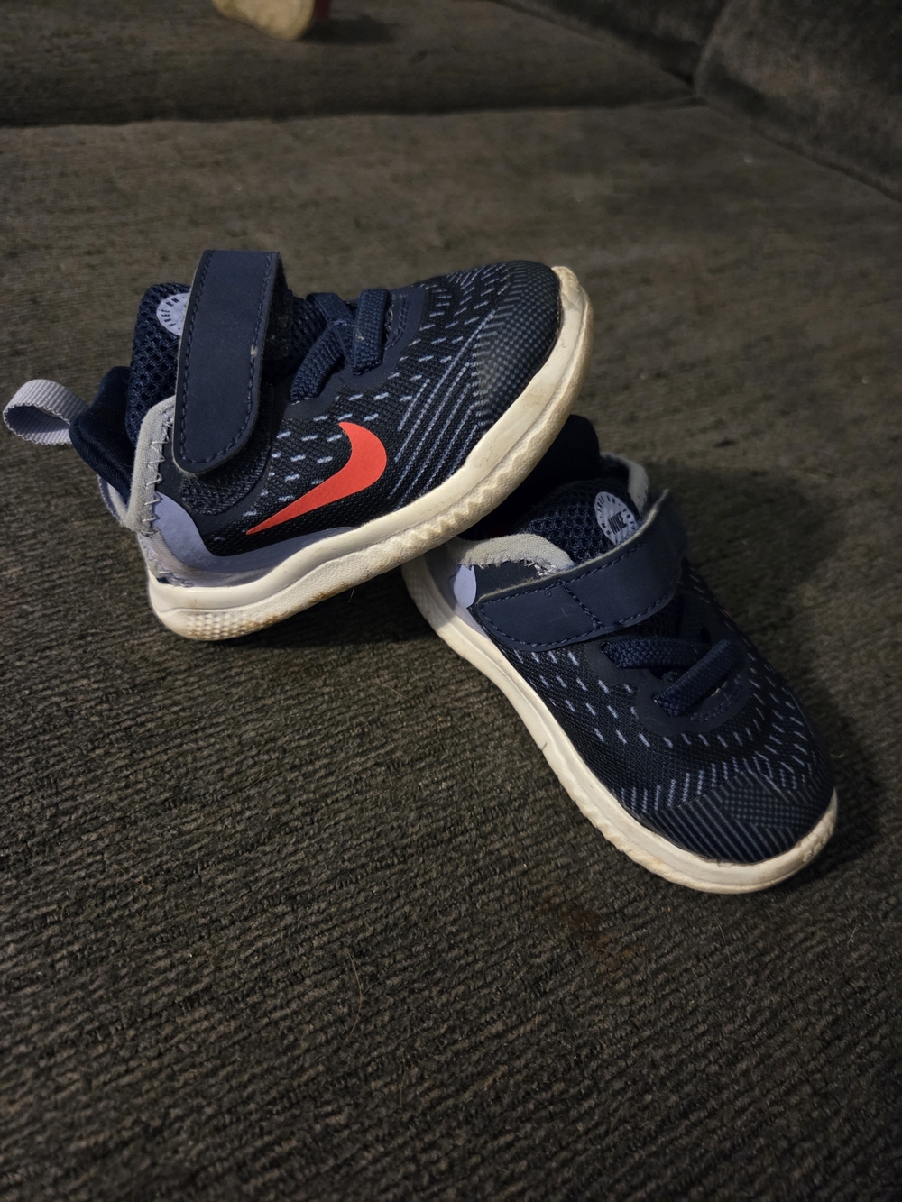Nike Toddler Navy and Red Swoosh Sneakers